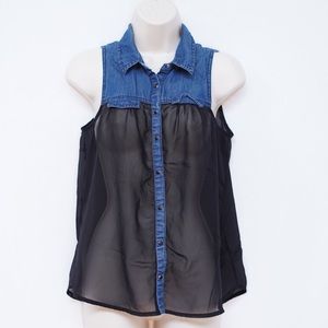 Sleeveless Guess Top